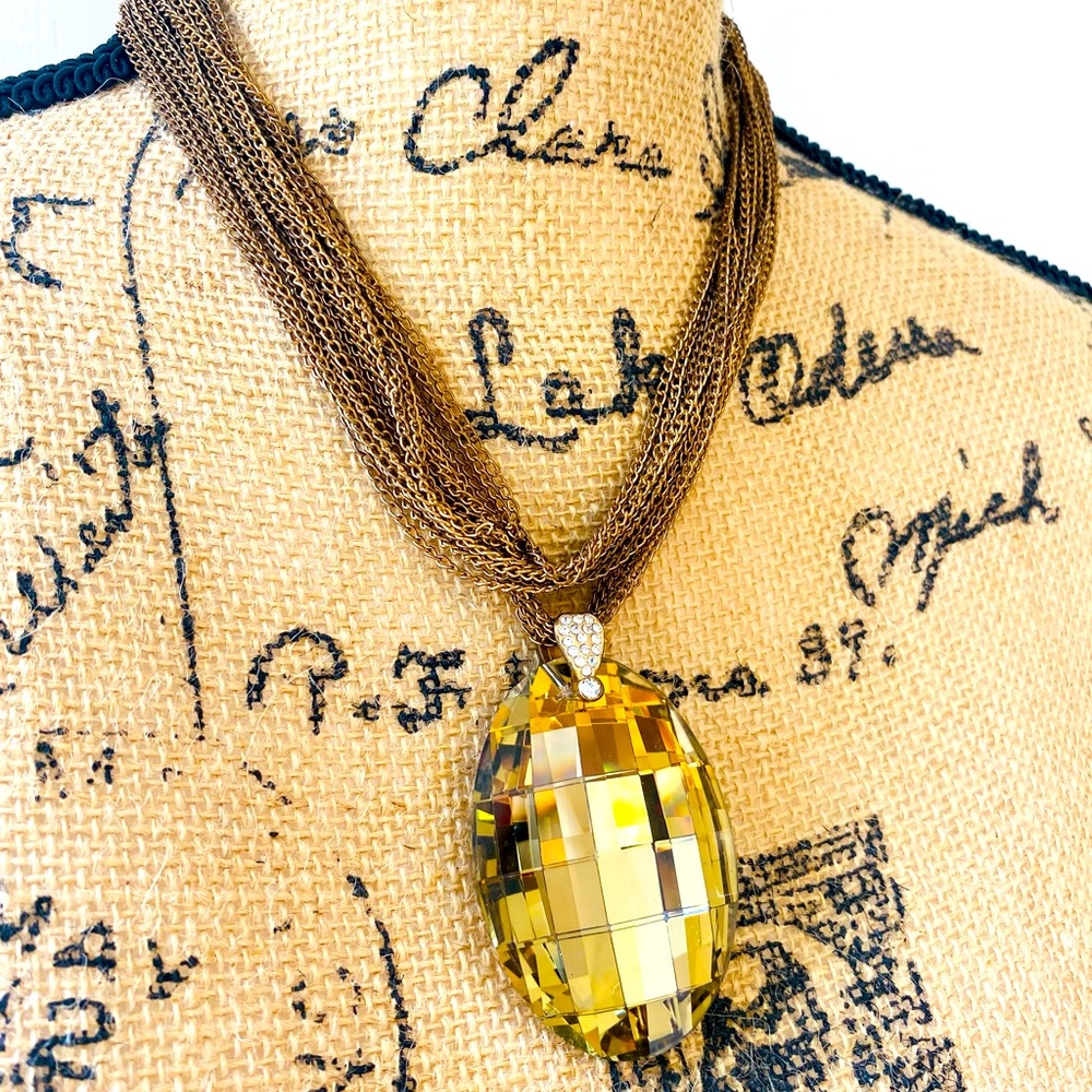 BRONZE Chain Beautiful Show Stopper Necklace with Gorgeous Gold & Shinny drop